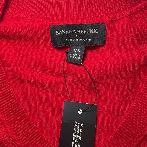 Banana Republic red Forever V-neck sweater sz XS - Picture 2 of 6